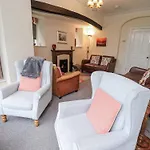 Miyanli Bowness-on-Windermere